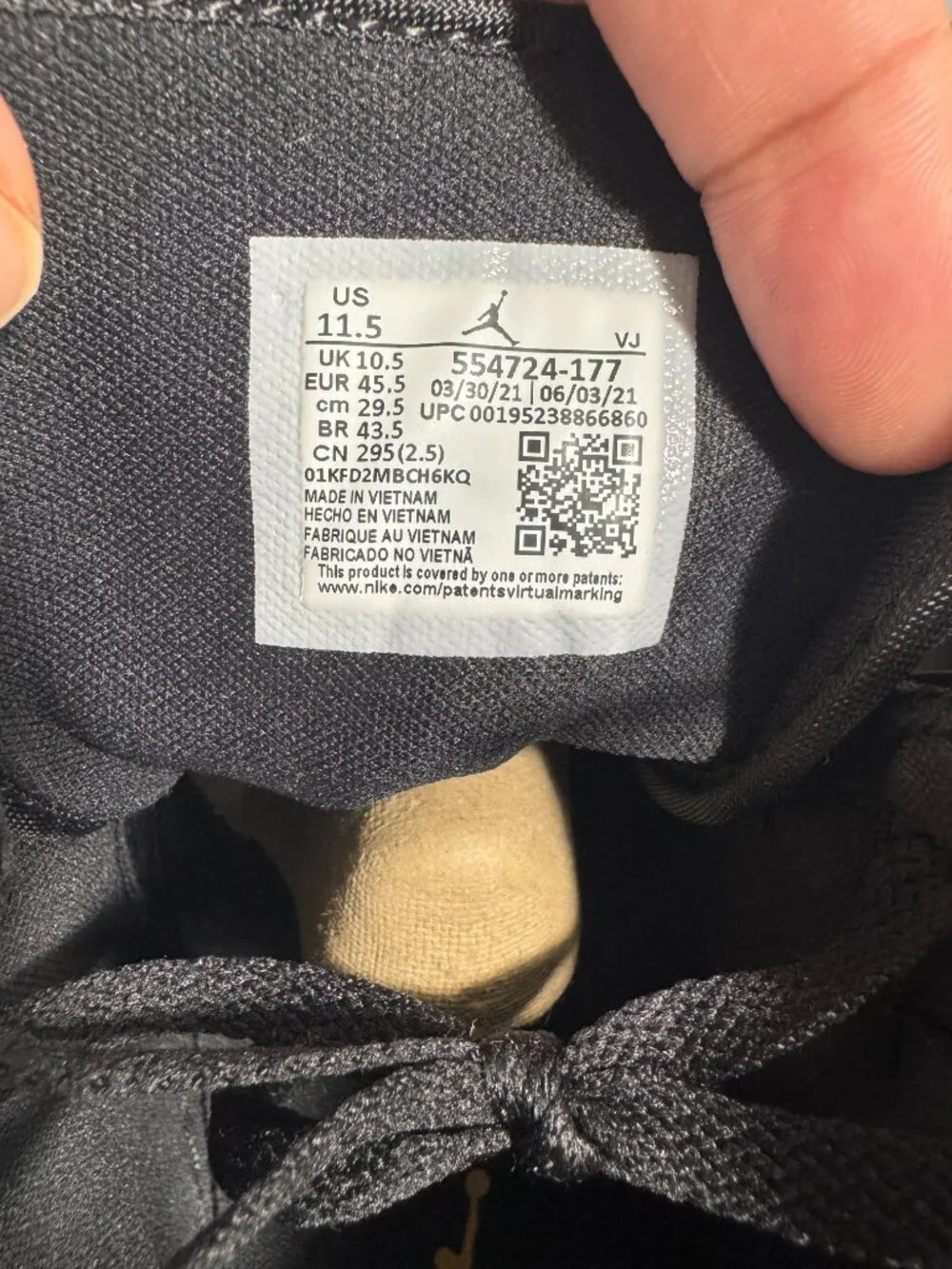 Jordan 1 Mid - White/Pollen/Black